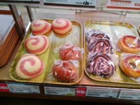 焼き立てパン